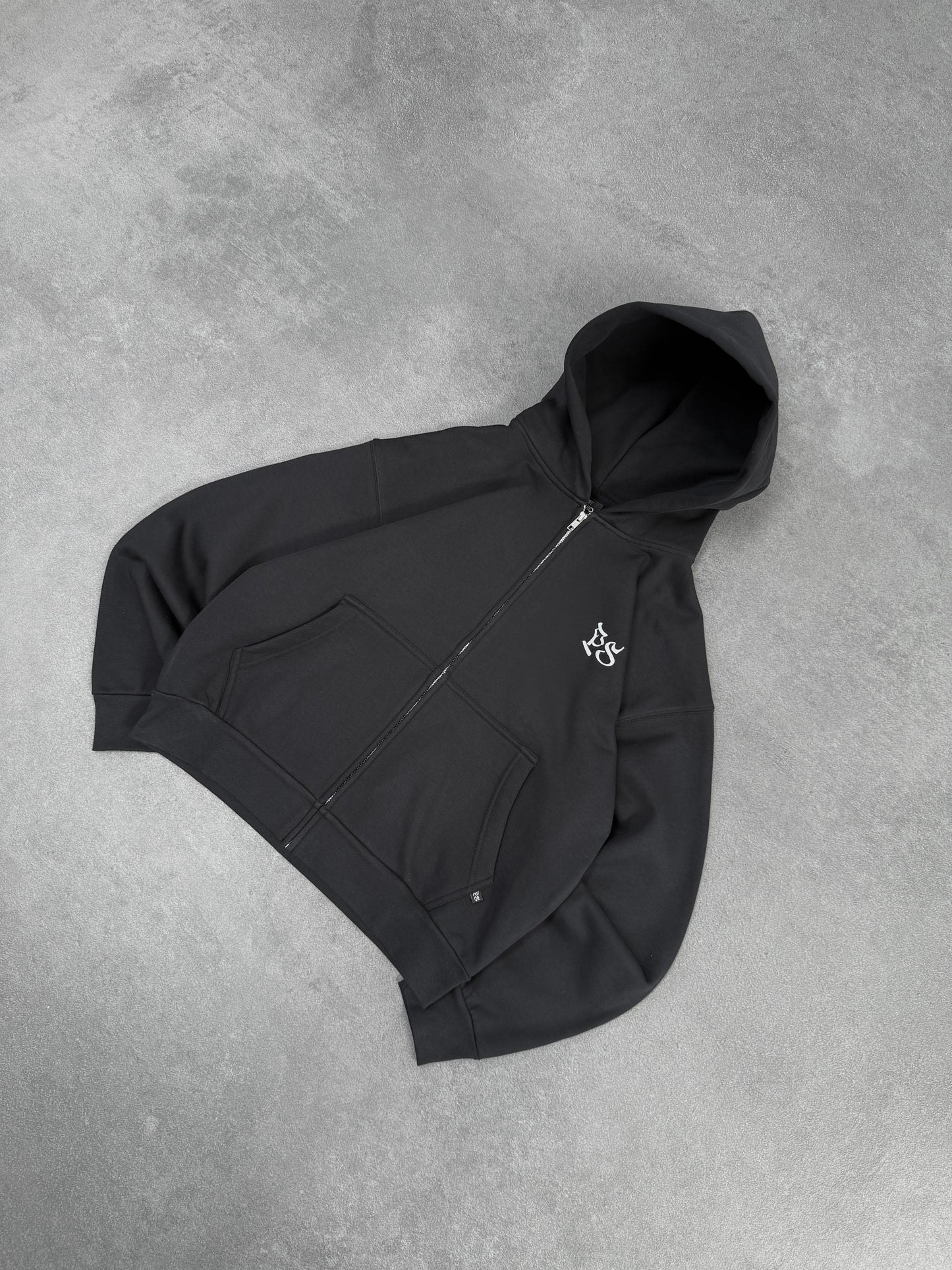BLACK ZIP-HOODIE