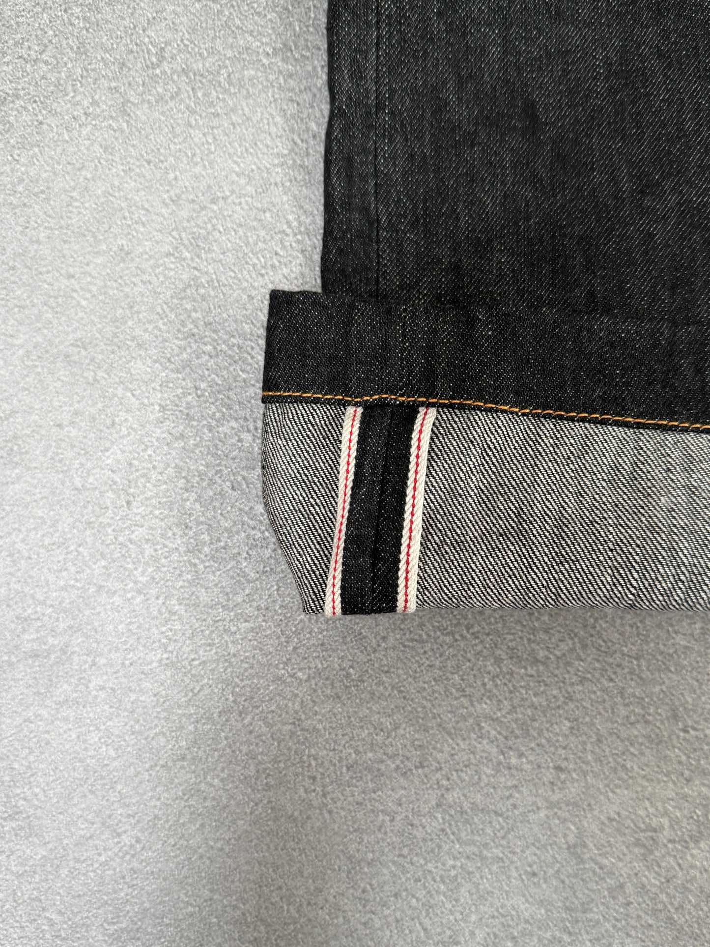 DARK RAW SELVEDGE SHORTS